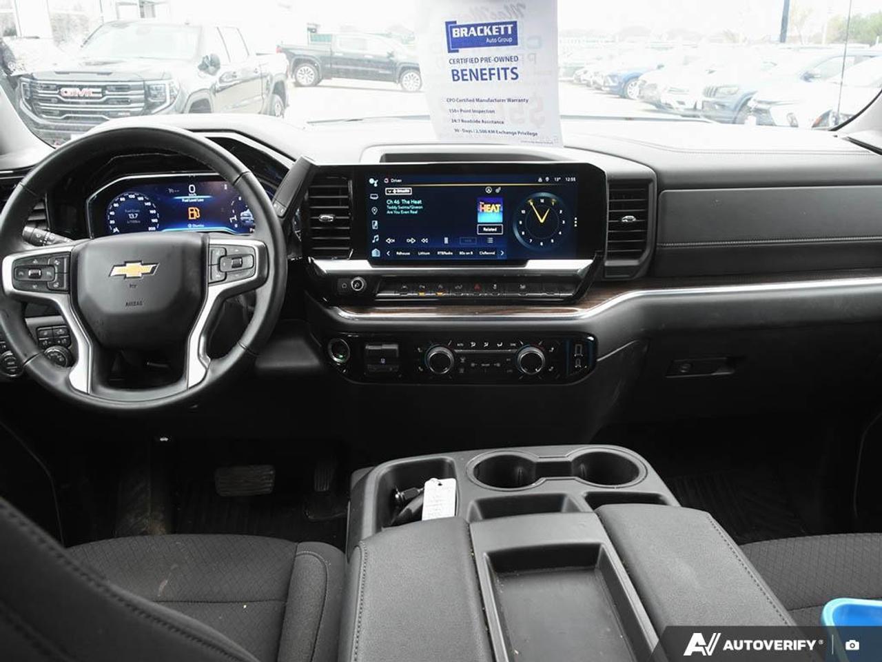 2024 Chevrolet Silverado 1500 Crew Cab Short Box 4-Wheel Drive LT Photo