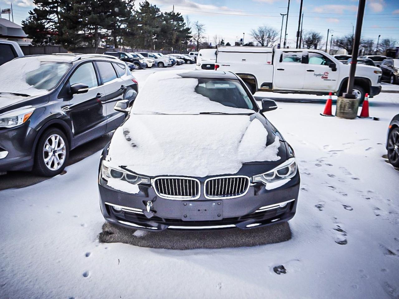 2013 BMW 3 Series  Photo