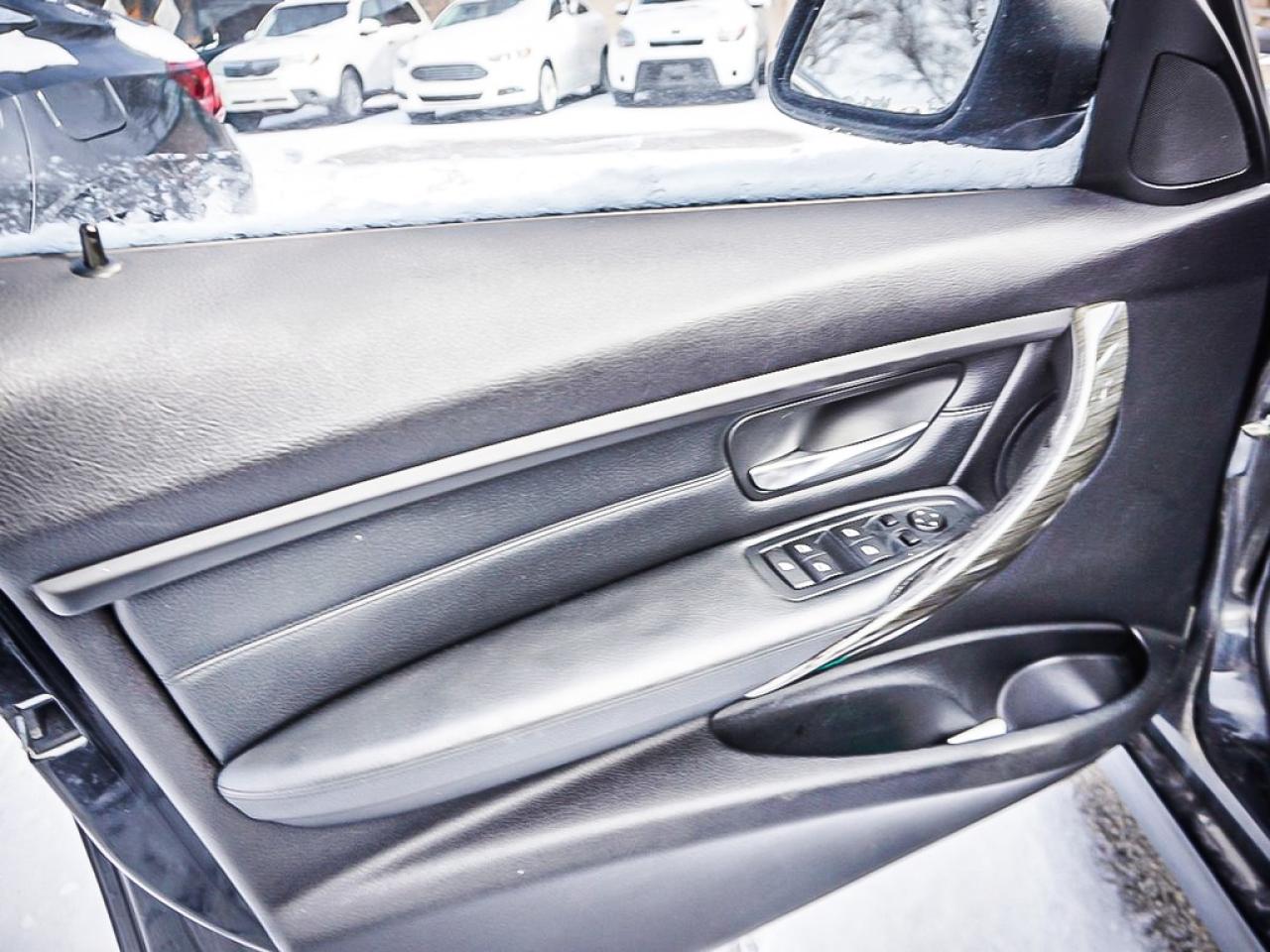 2013 BMW 3 Series  Photo