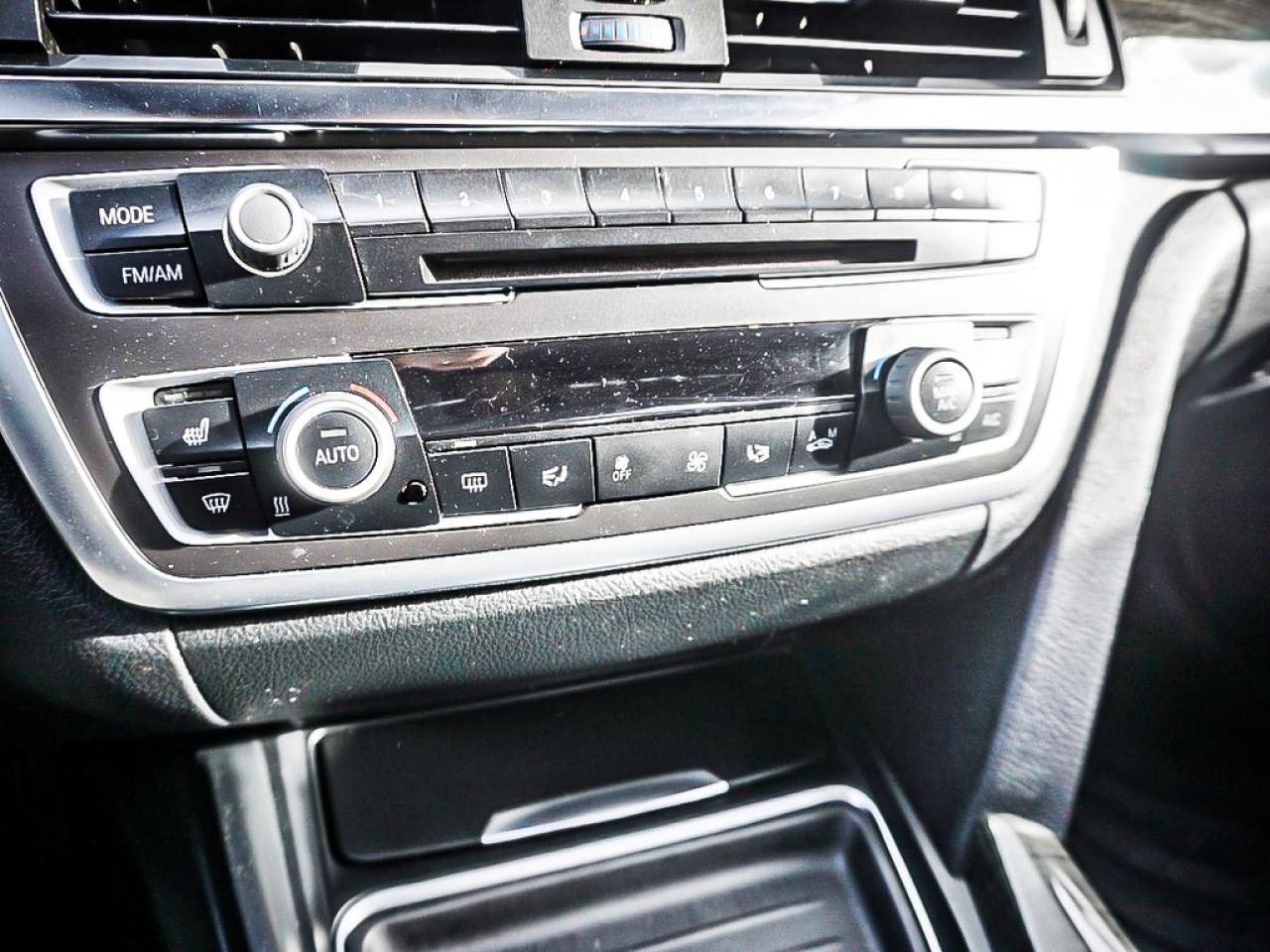 2013 BMW 3 Series  Photo