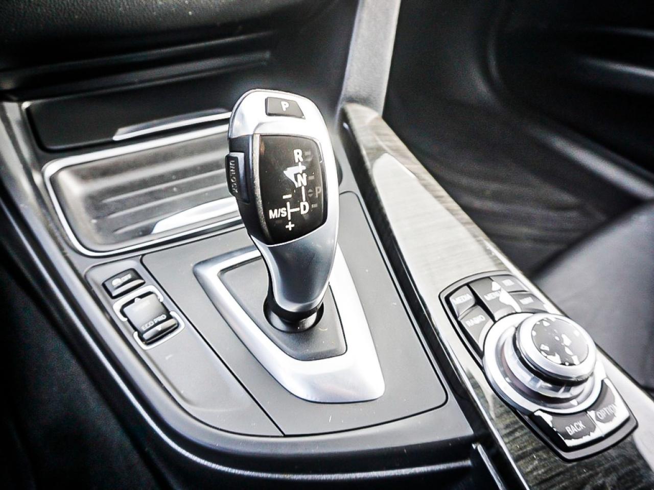 2013 BMW 3 Series  Photo