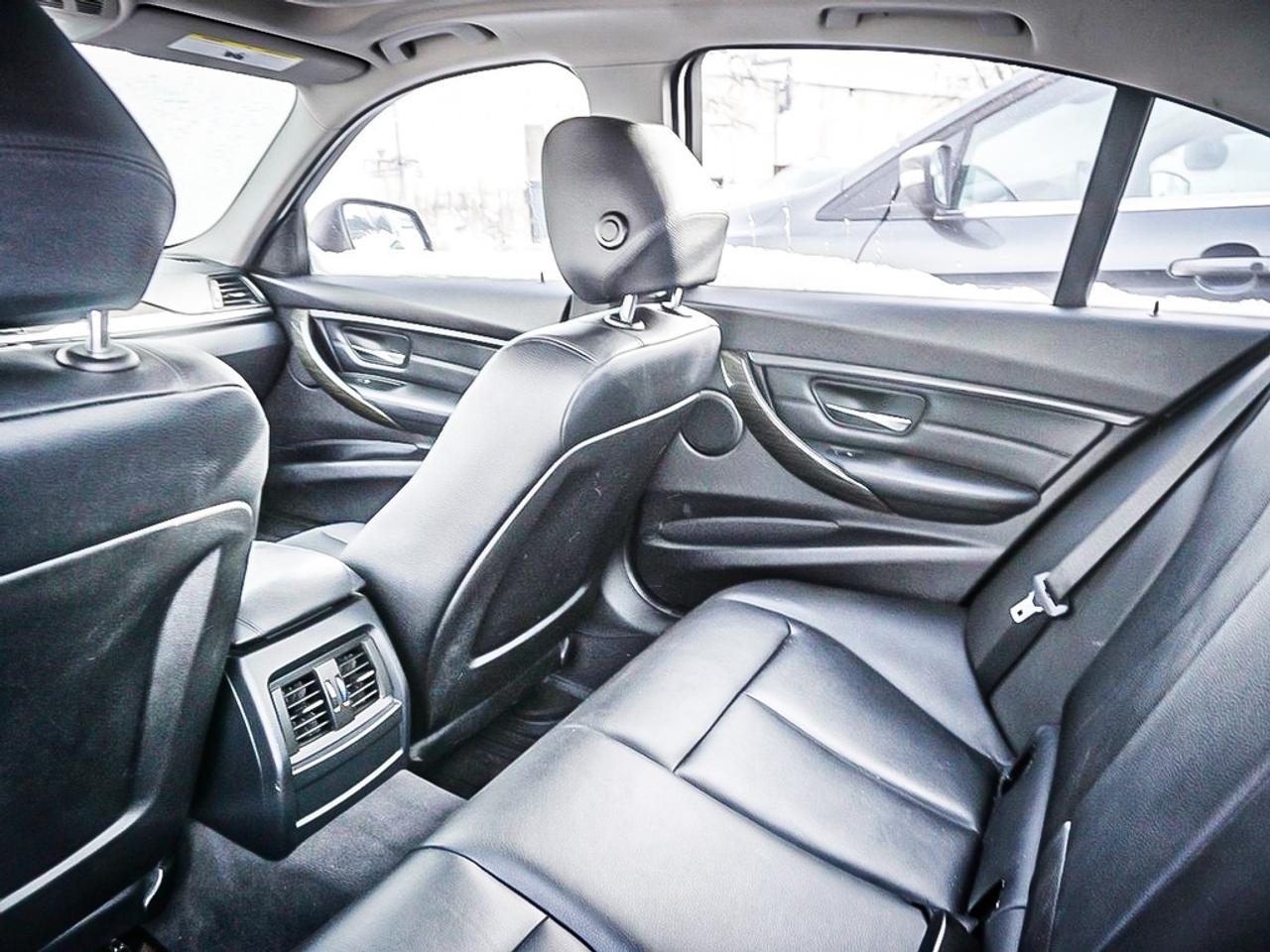 2013 BMW 3 Series  Photo