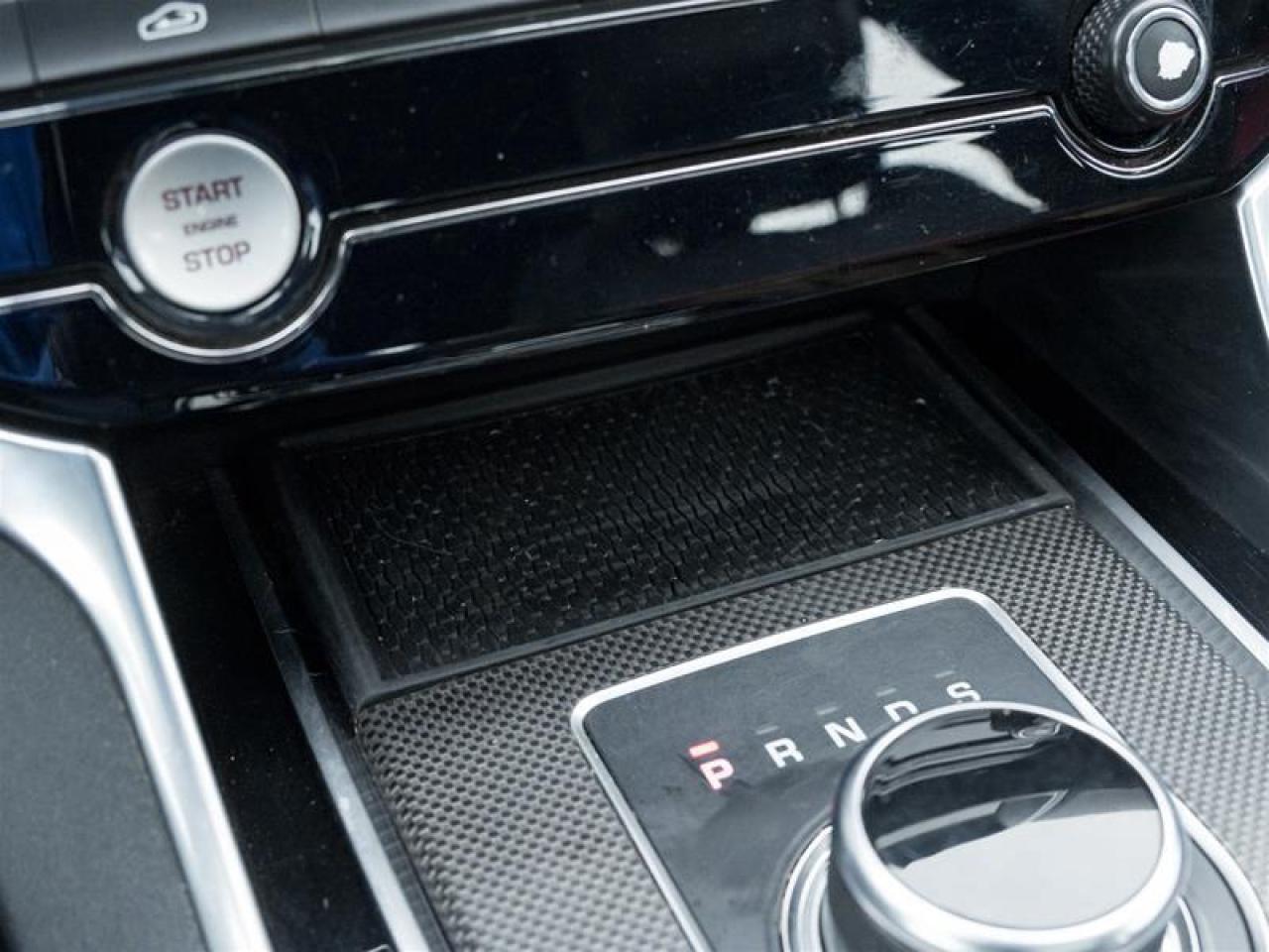 2018 Jaguar XE 35t R-Sport 4dr All-Wheel Drive Sedan Photo