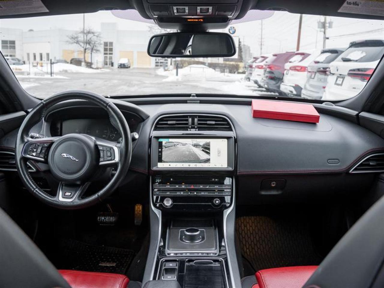 2018 Jaguar XE 35t R-Sport 4dr All-Wheel Drive Sedan Photo