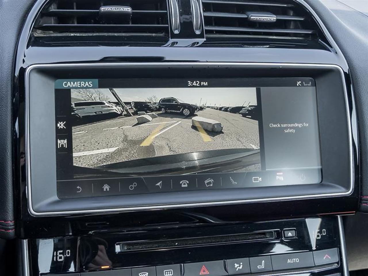 2018 Jaguar XE 35t R-Sport 4dr All-Wheel Drive Sedan Photo