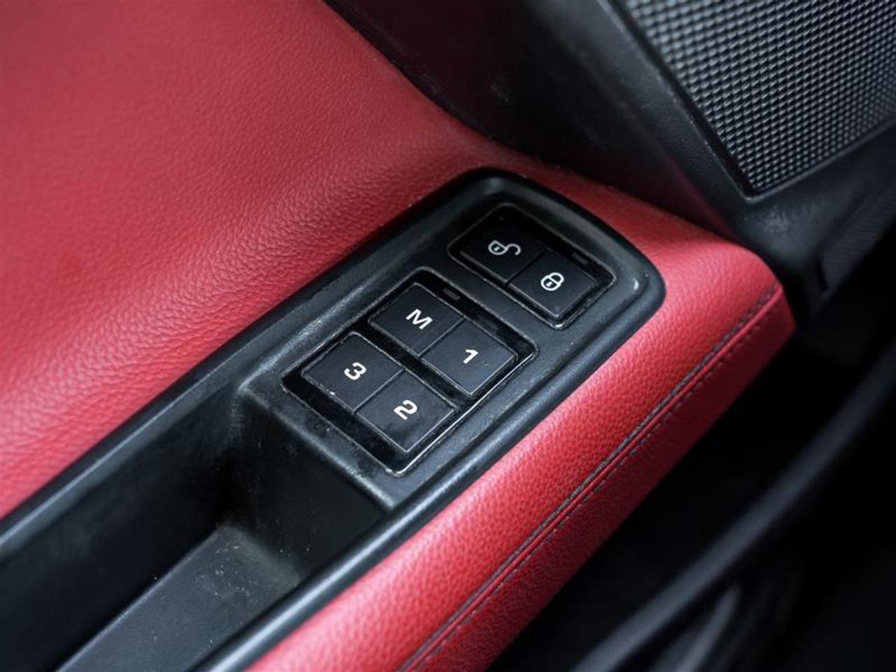 2018 Jaguar XE 35t R-Sport 4dr All-Wheel Drive Sedan Photo