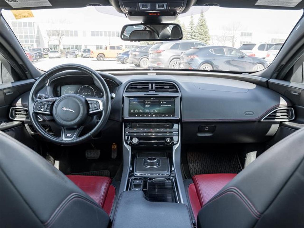 2018 Jaguar XE 35t R-Sport 4dr All-Wheel Drive Sedan Photo