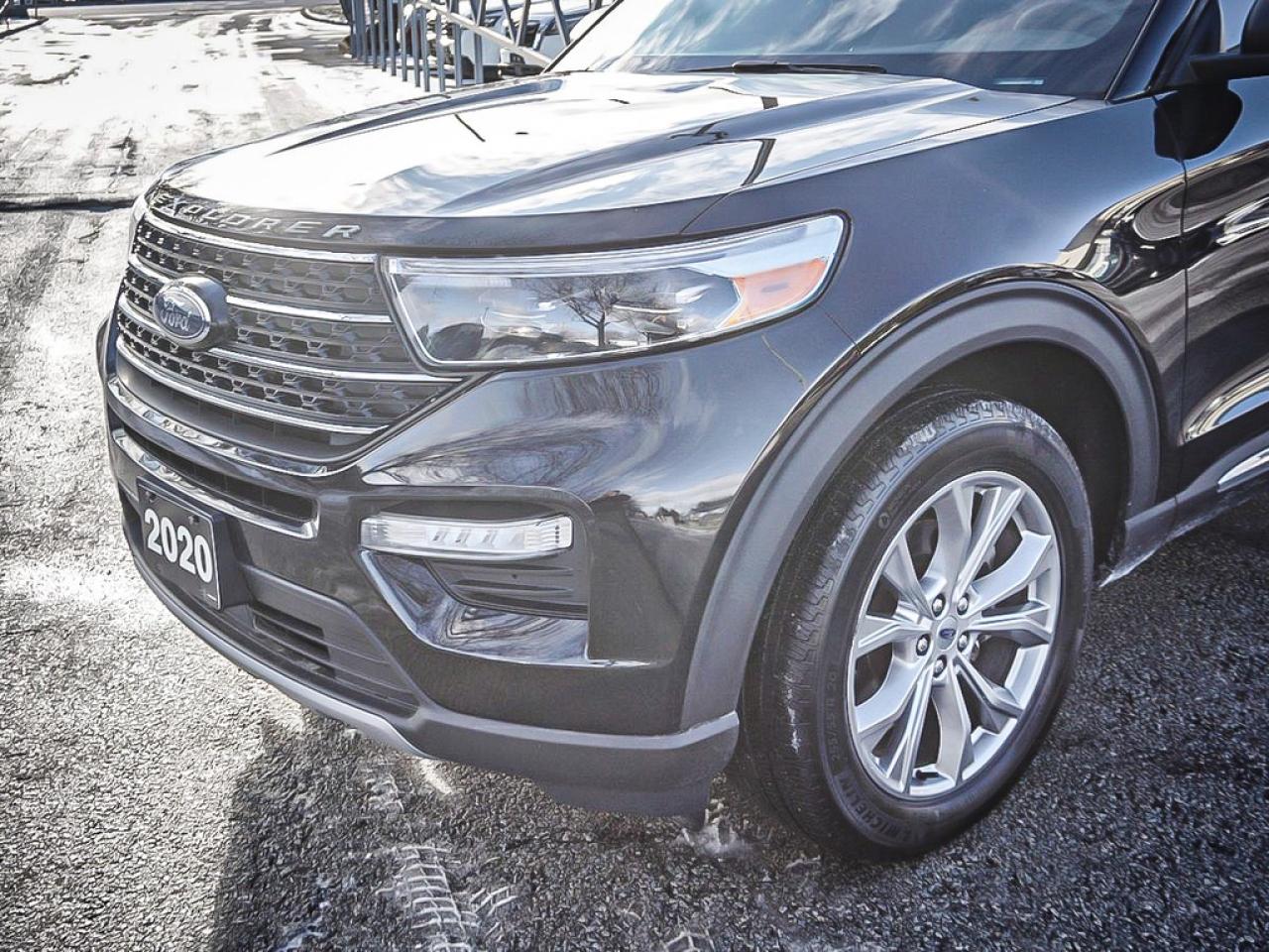 2020 Ford Explorer  Photo