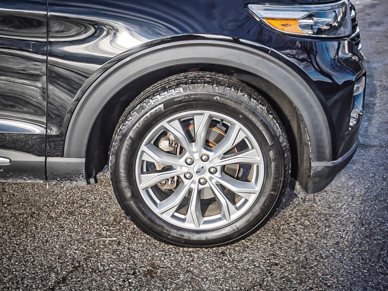 2020 Ford Explorer  Photo