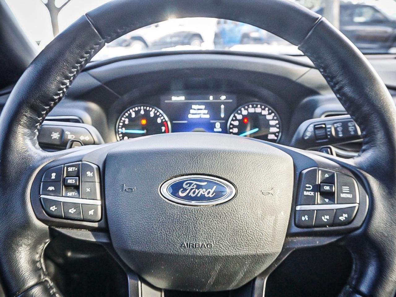 2020 Ford Explorer  Photo