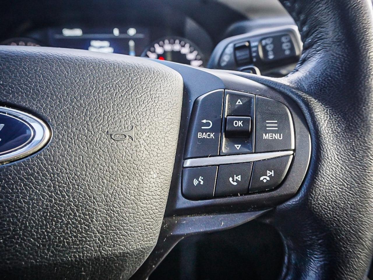 2020 Ford Explorer  Photo