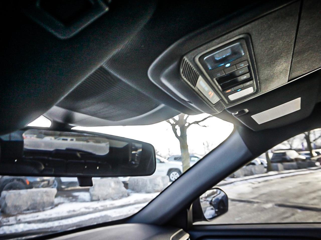 2020 Ford Explorer  Photo