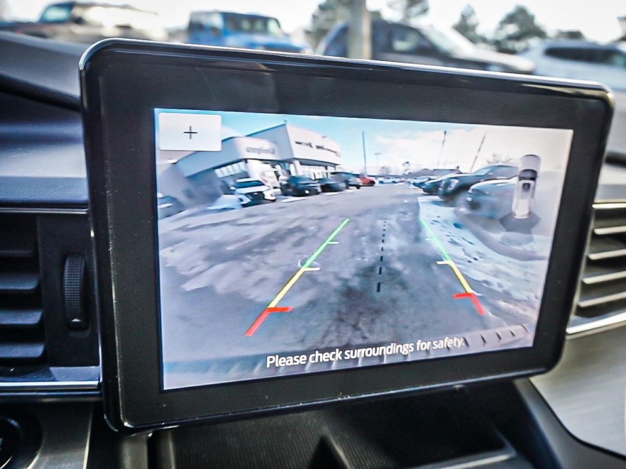 2020 Ford Explorer  Photo