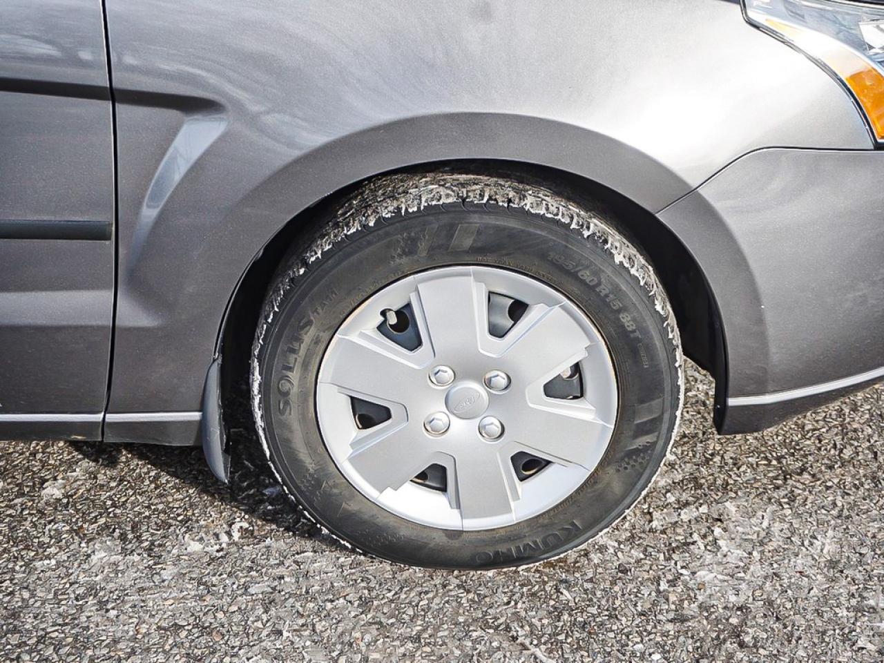 2010 Ford Focus  Photo