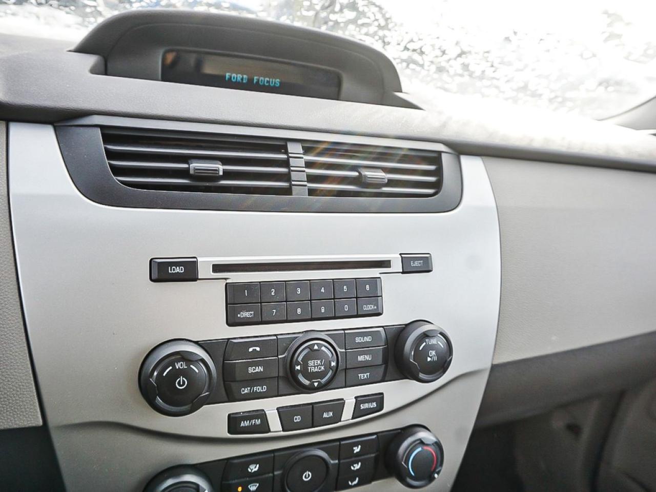 2010 Ford Focus  Photo