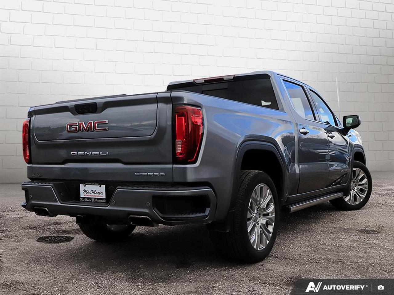 2021 GMC Sierra 1500 Crew Cab Short Box 4-Wheel Drive Denali Photo4