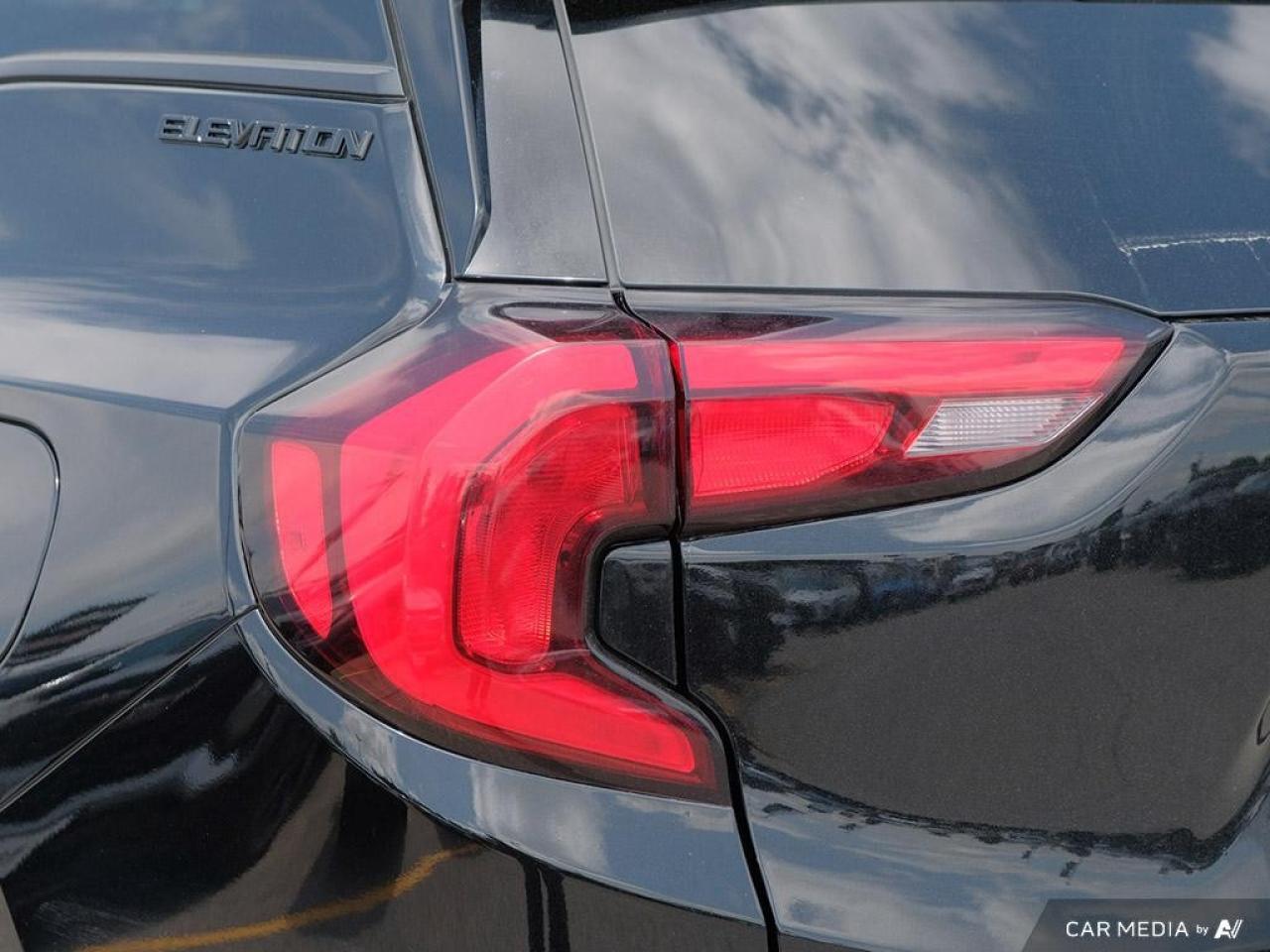 2021 GMC Terrain AWD SLE Photo