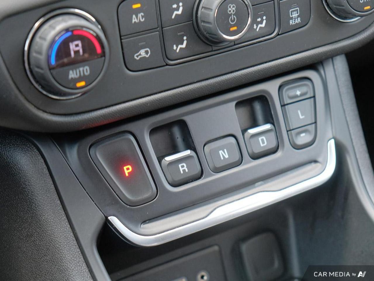 2021 GMC Terrain AWD SLE Photo