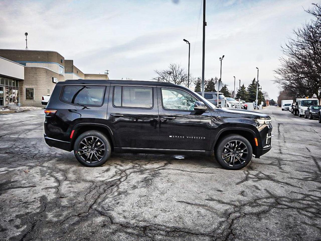 2026 Jeep Grand Wagoneer  Photo