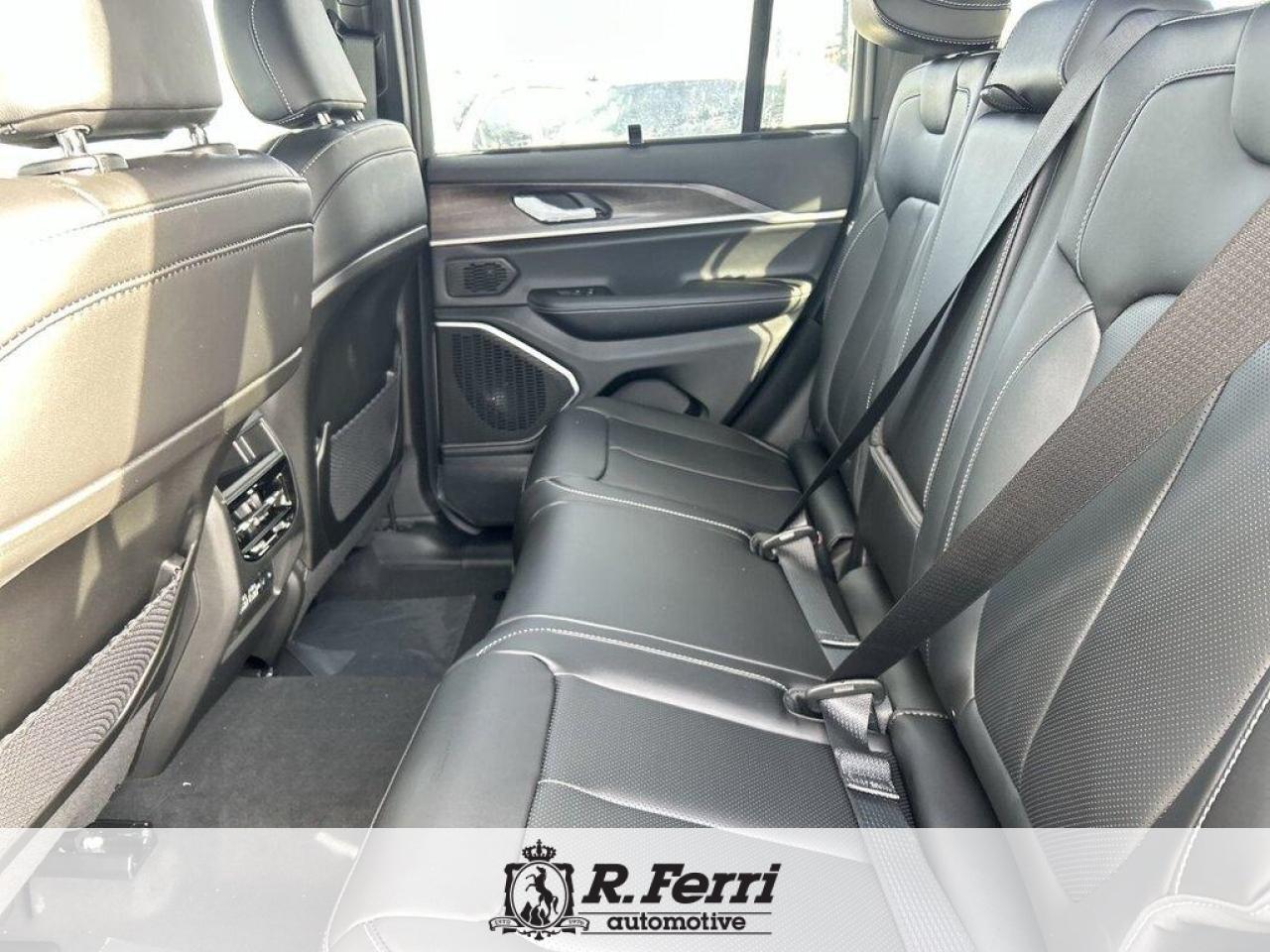 2025 Jeep Grand Cherokee Limited 4dr 4x4 Photo