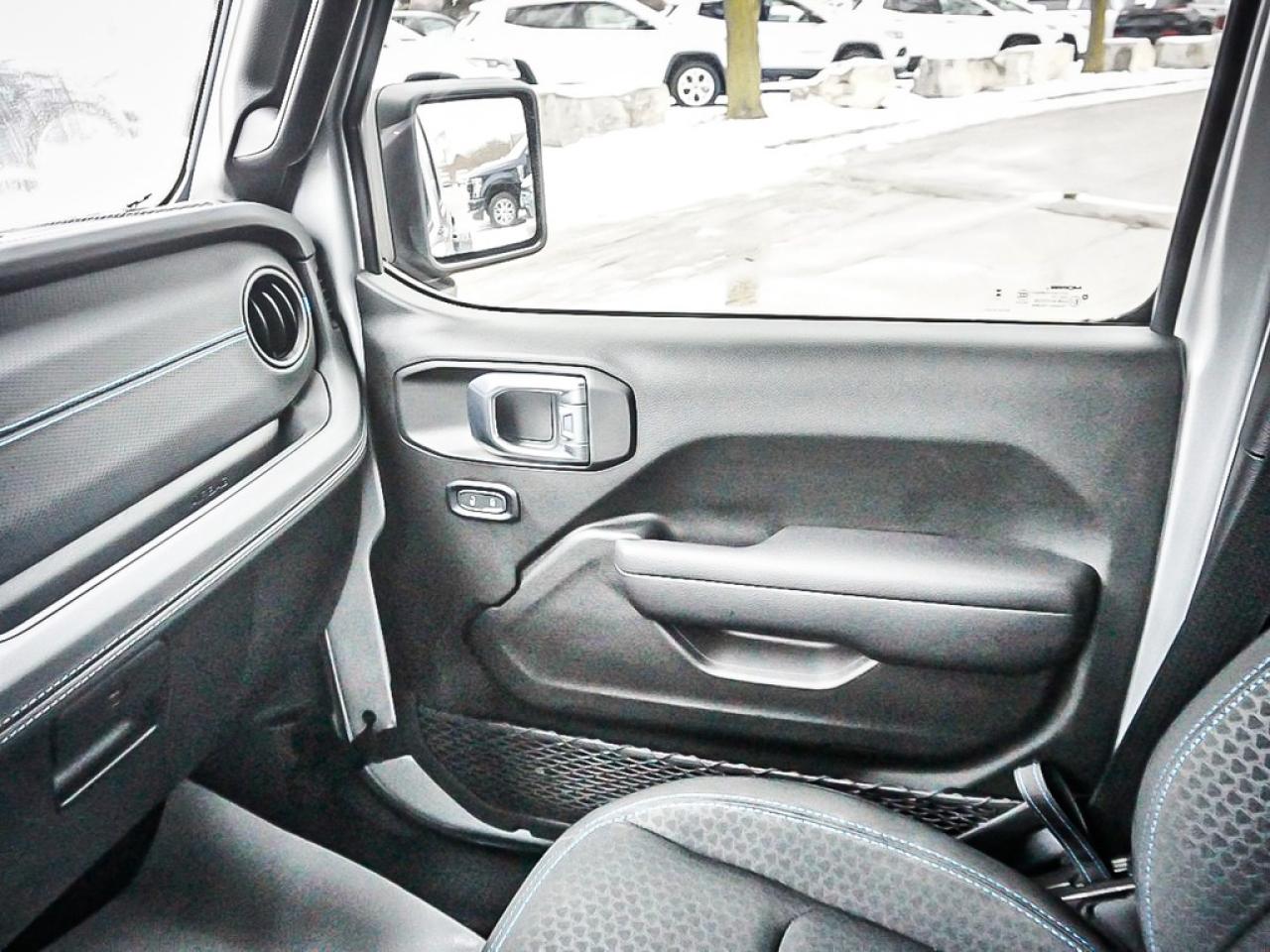 2024 Jeep Wrangler 4xe  Photo