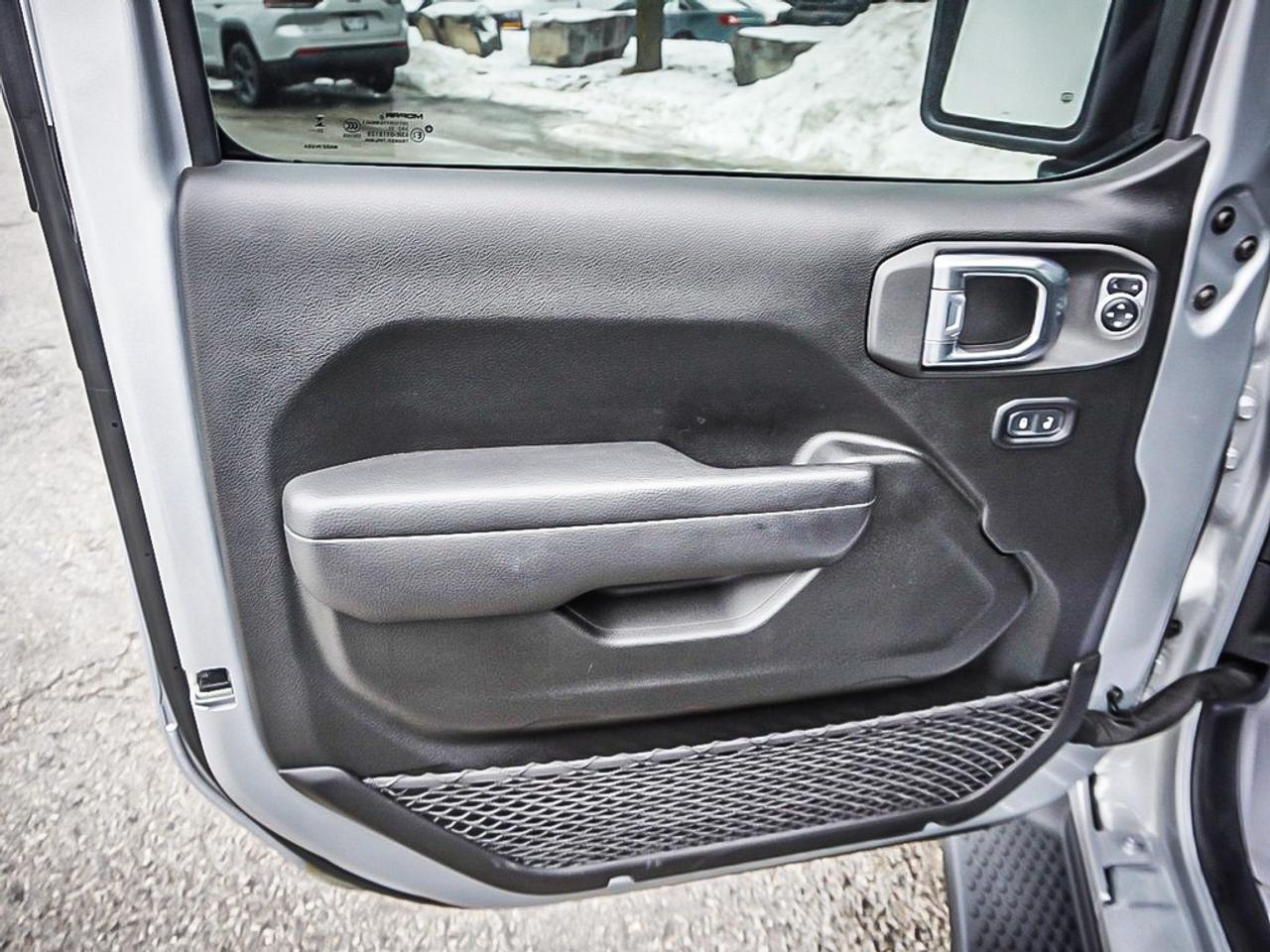 2024 Jeep Wrangler 4xe  Photo