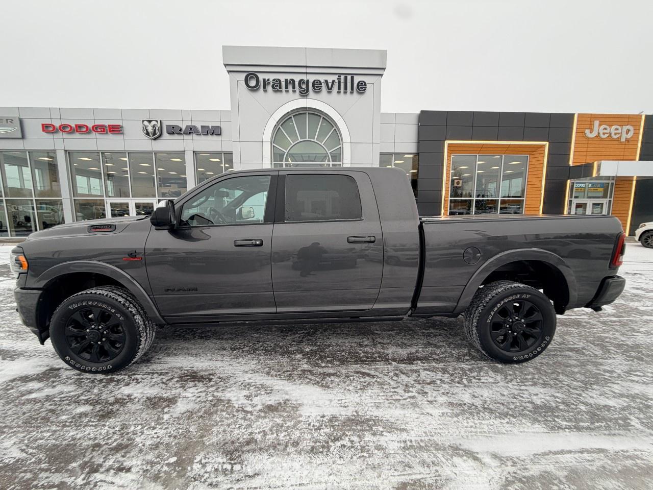 2022 RAM 2500 Limited 4x4 Mega Cab 6'4" Box Photo