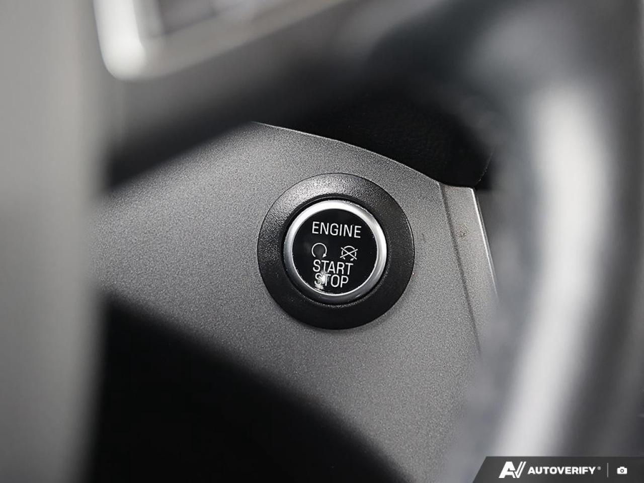 2019 Ford Escape SEL 4WD Photo