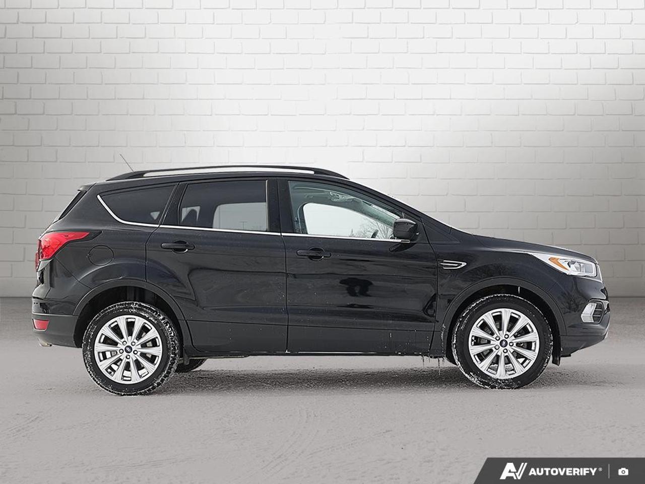 2019 Ford Escape SEL 4WD Photo