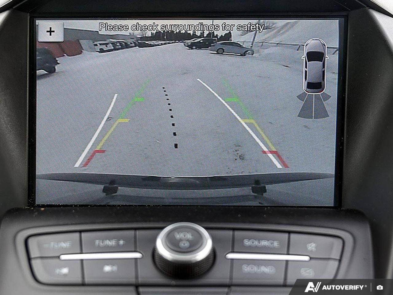 2019 Ford Escape SEL 4WD Photo