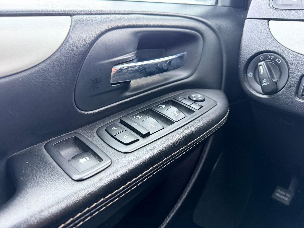 2015 Dodge Grand Caravan 4dr Wgn SXT Photo