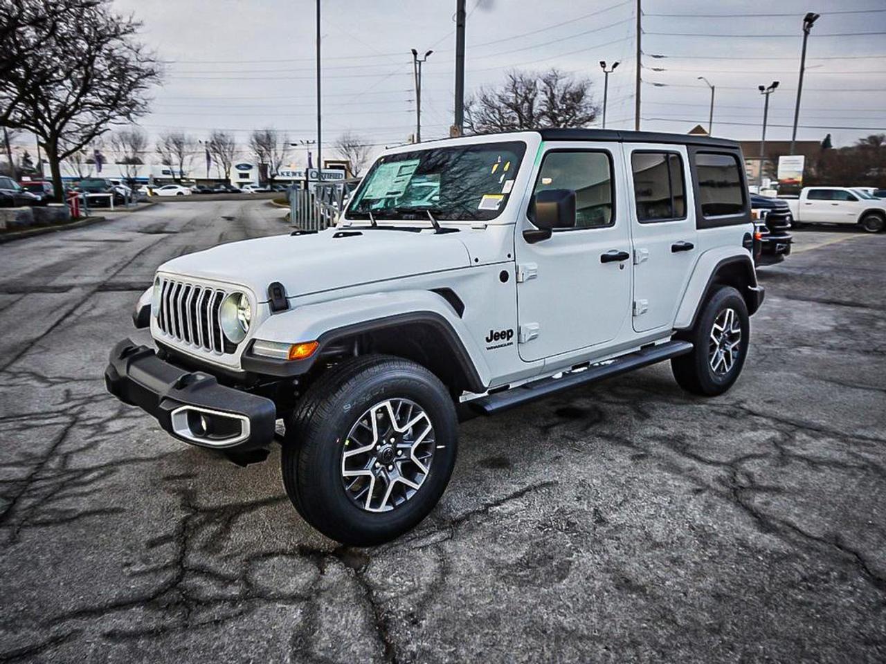 2026 Jeep Wrangler  Photo4