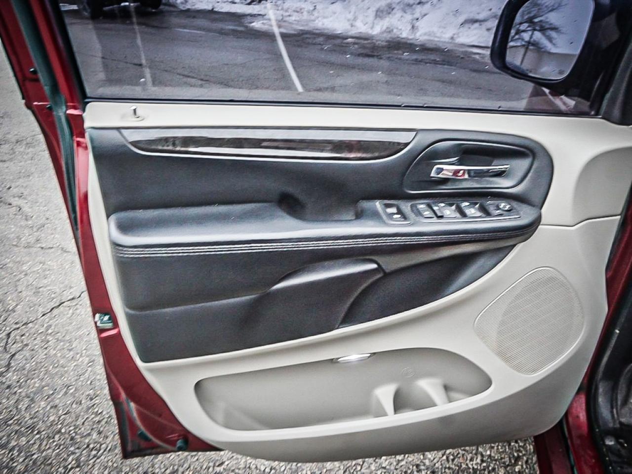 2015 Dodge Grand Caravan  Photo