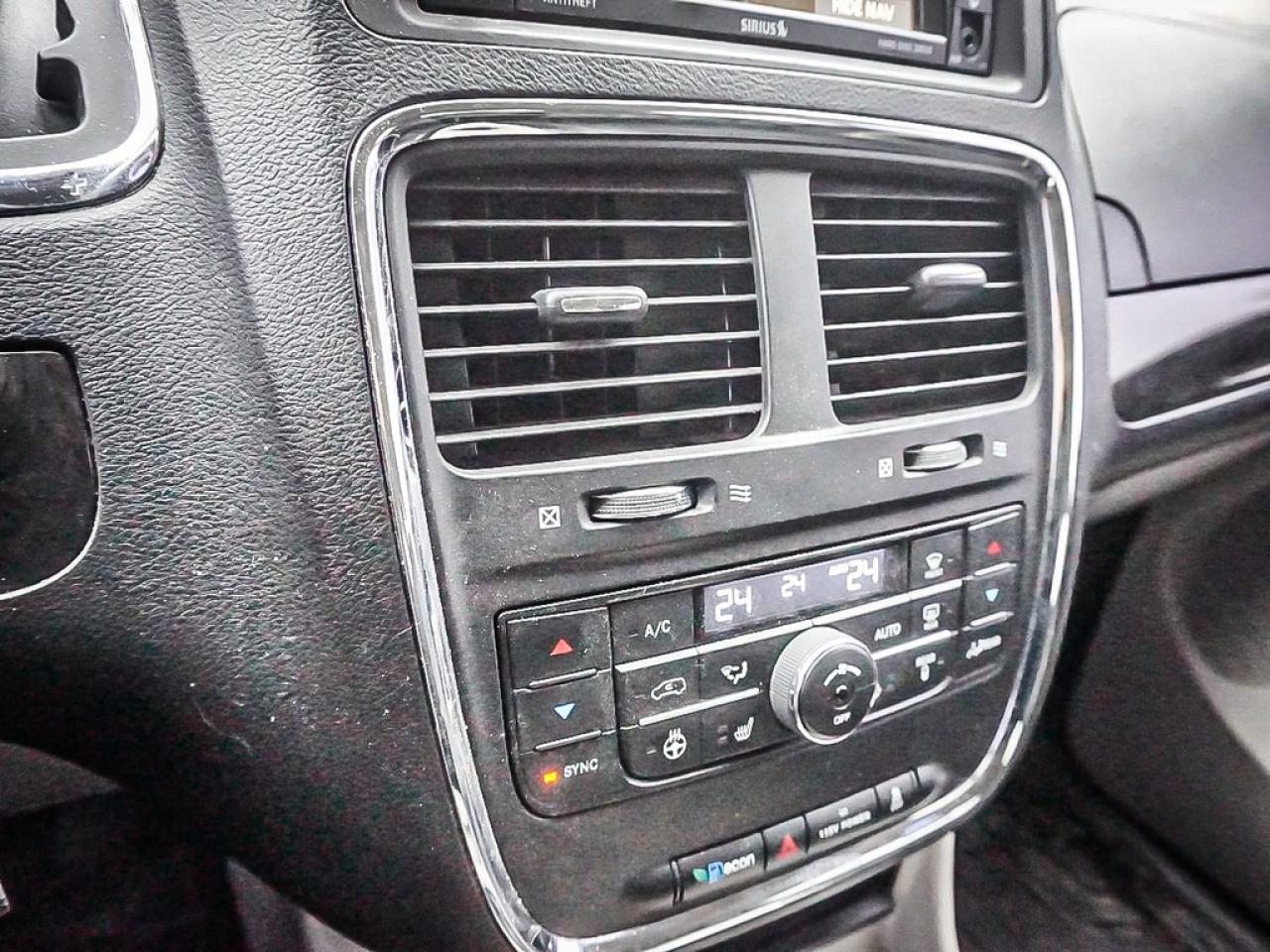 2015 Dodge Grand Caravan  Photo