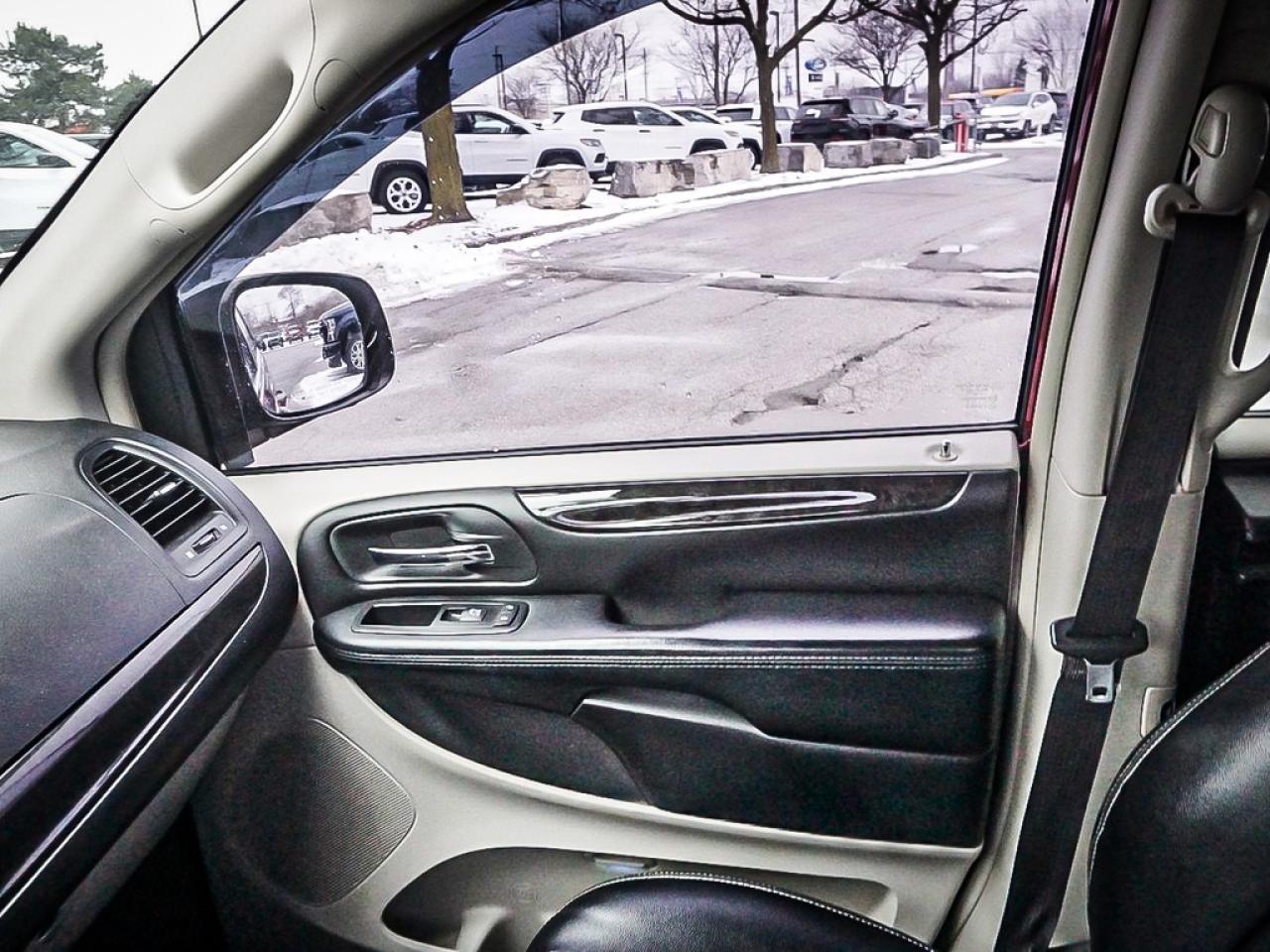 2015 Dodge Grand Caravan  Photo