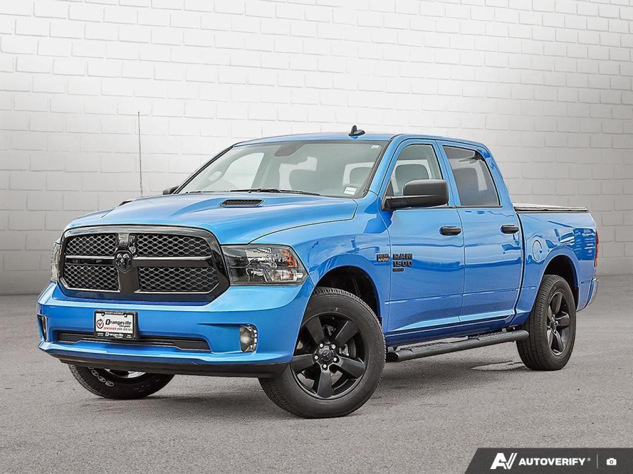 2022 RAM 1500 Classic EXPRESS 4X4 CREW CAB 5'7" BOX Photo0