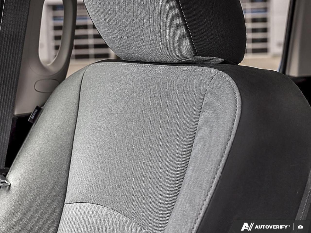 2022 RAM 1500 Classic EXPRESS 4X4 CREW CAB 5'7" BOX Photo