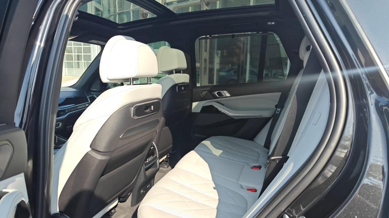 2024 BMW X5 xDrive40i 4dr All-Wheel Drive Sports Activity Vehicle Photo