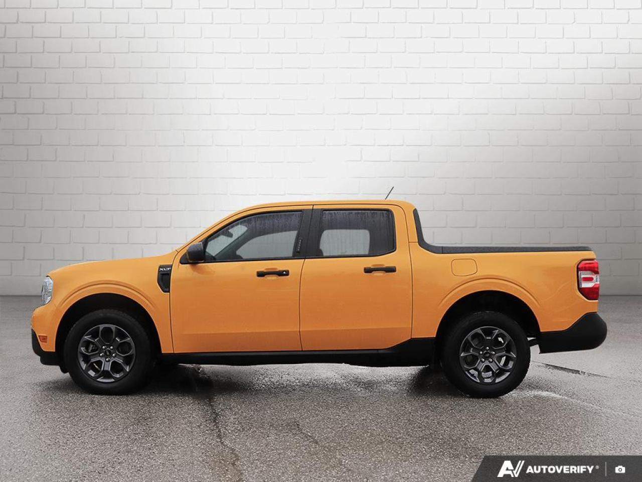 2023 Ford Maverick XLT AWD SuperCrew Photo