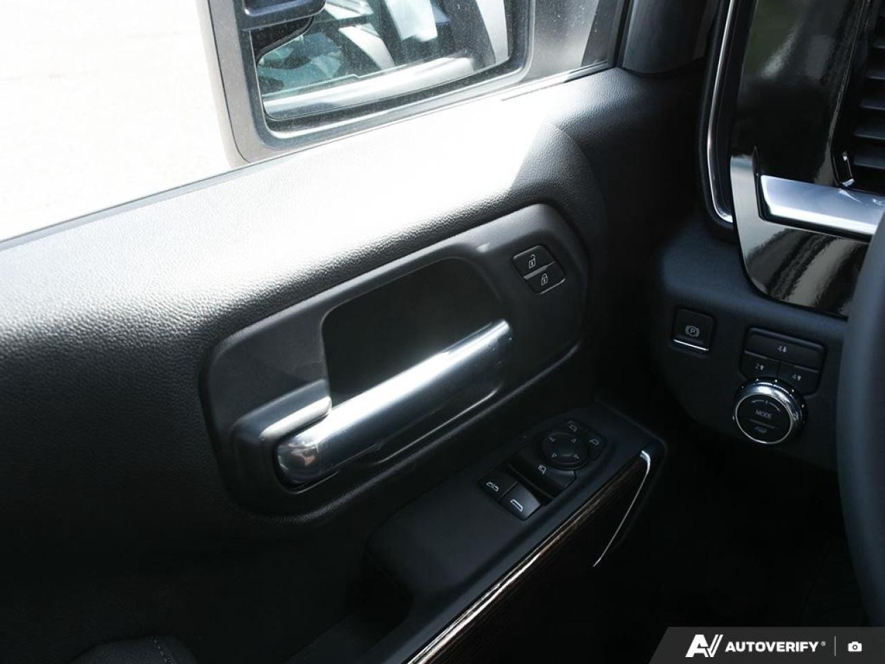 2025 GMC Sierra 3500HD 4WD Regular Cab Long Box SLE Photo