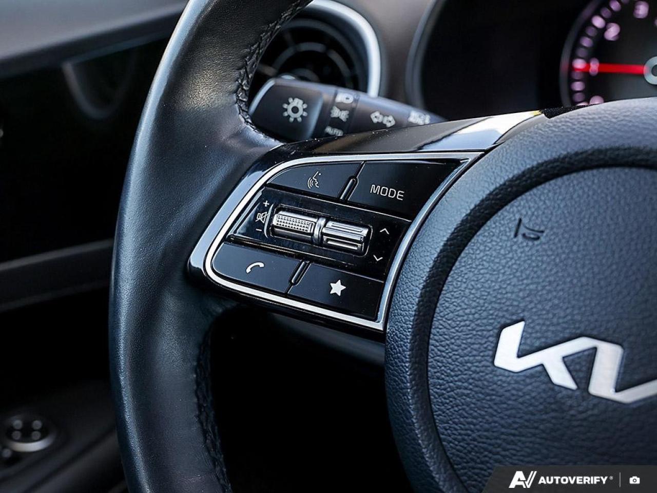 2022 Kia Forte EX Premium IVT Photo