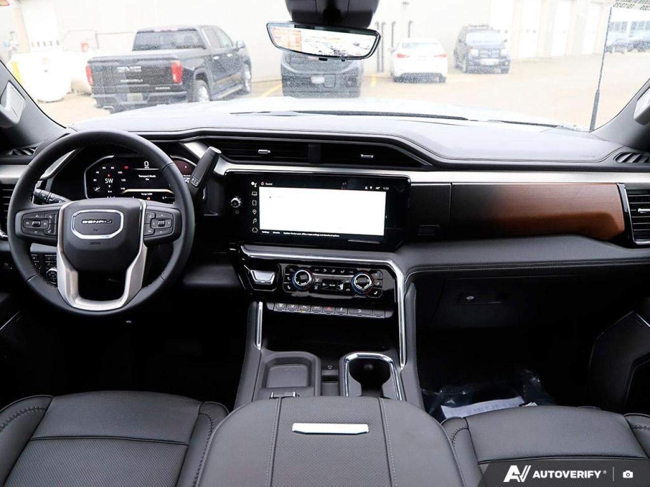 2026 GMC SIERRA 2500HD Crew Cab Standard Box 4-Wheel Drive Denali Photo