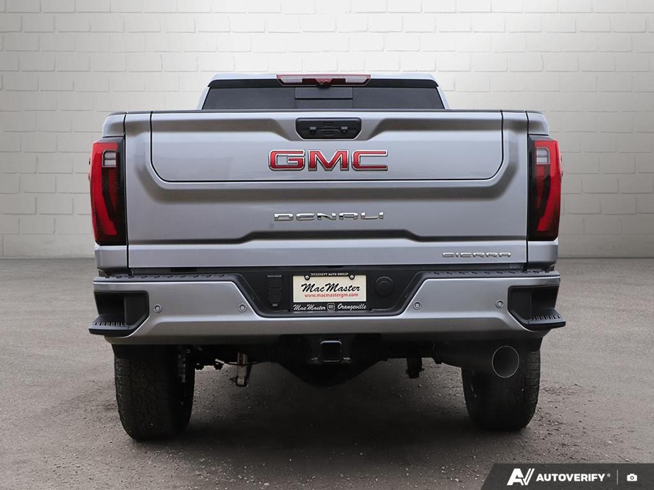 2026 GMC SIERRA 2500HD Crew Cab Standard Box 4-Wheel Drive Denali Photo