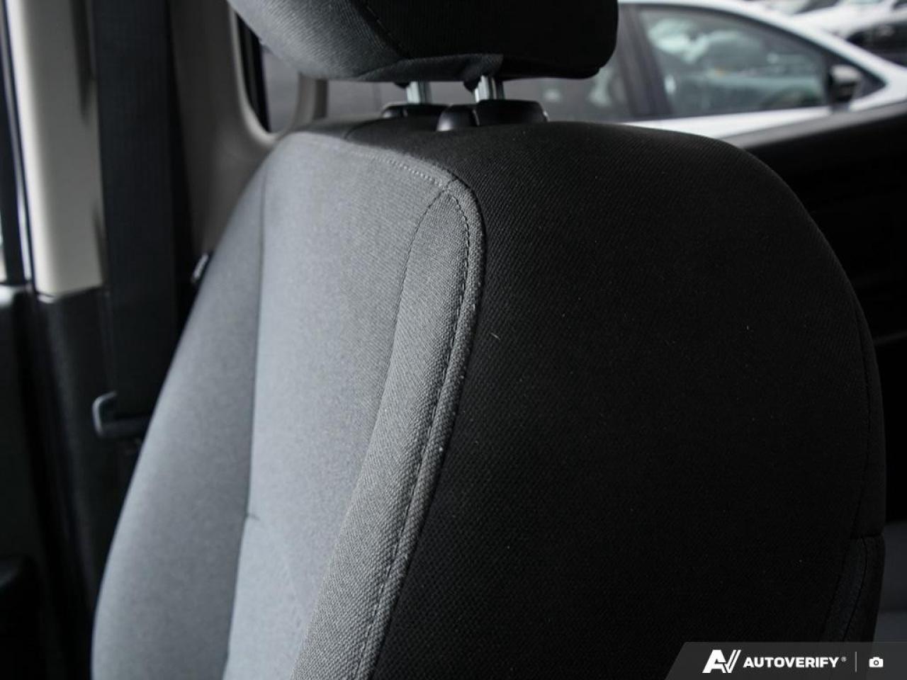 2022 RAM 1500 Classic EXPRESS 4X4 CREW CAB 5'7" BOX Photo