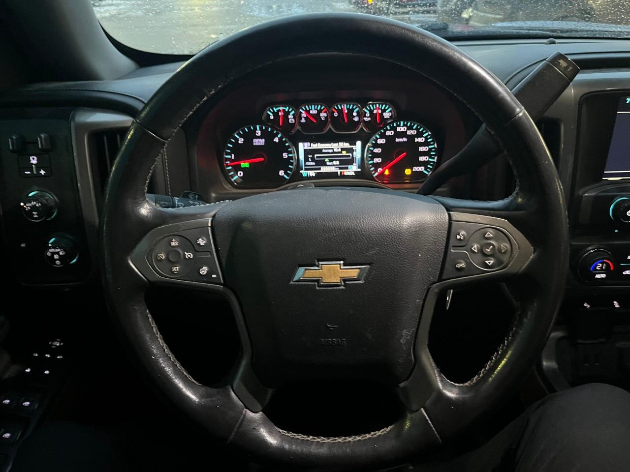 2018 Chevrolet Silverado 1500 Crew Cab Short Box 4-Wheel Drive High Country Photo