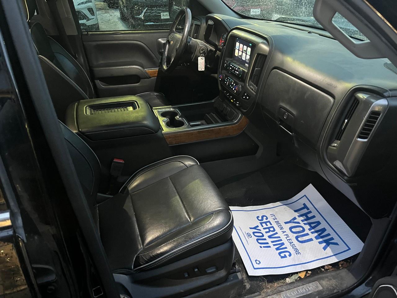 2018 Chevrolet Silverado 1500 Crew Cab Short Box 4-Wheel Drive High Country Photo