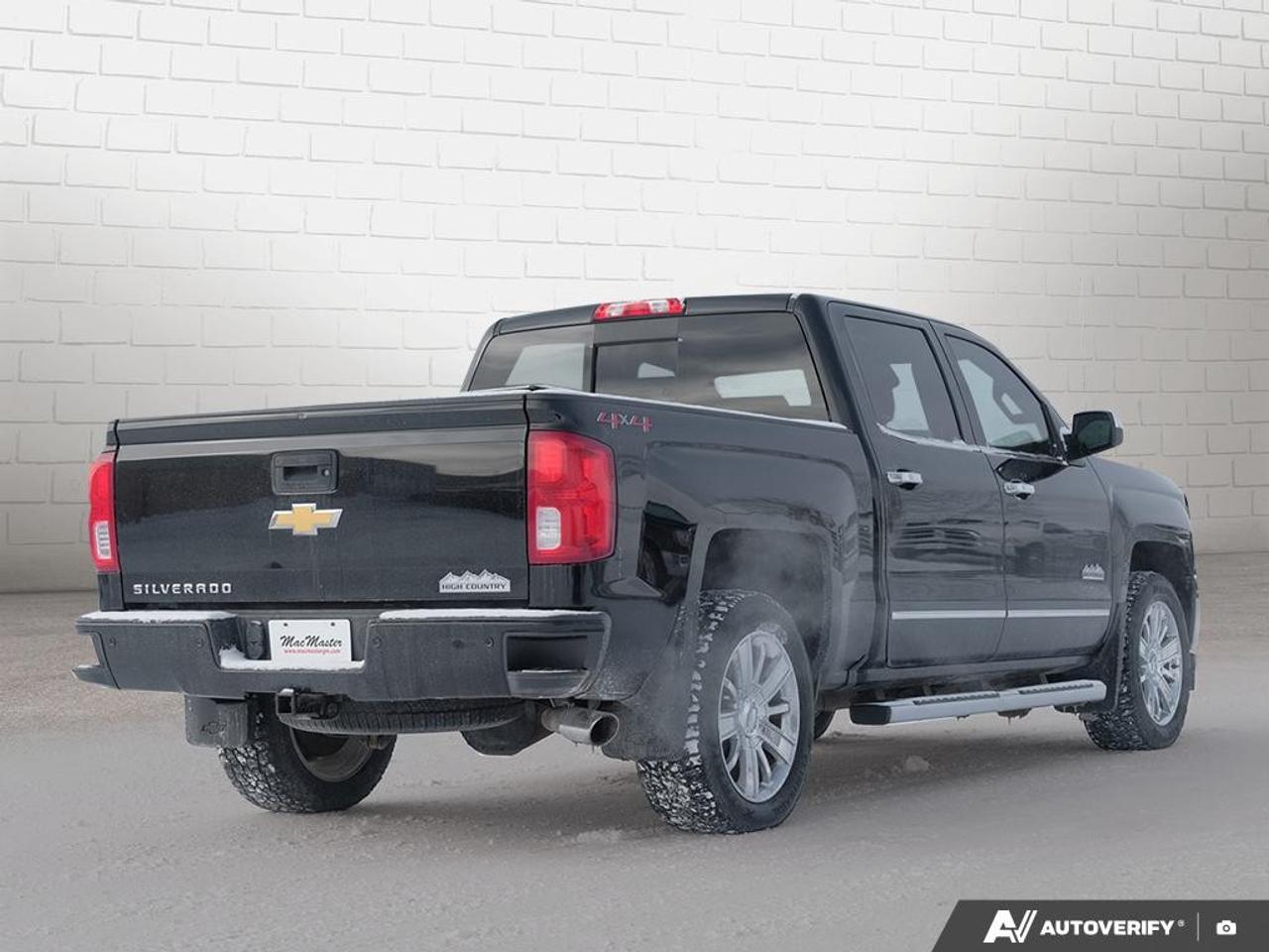2018 Chevrolet Silverado 1500 Crew Cab Short Box 4-Wheel Drive High Country Photo