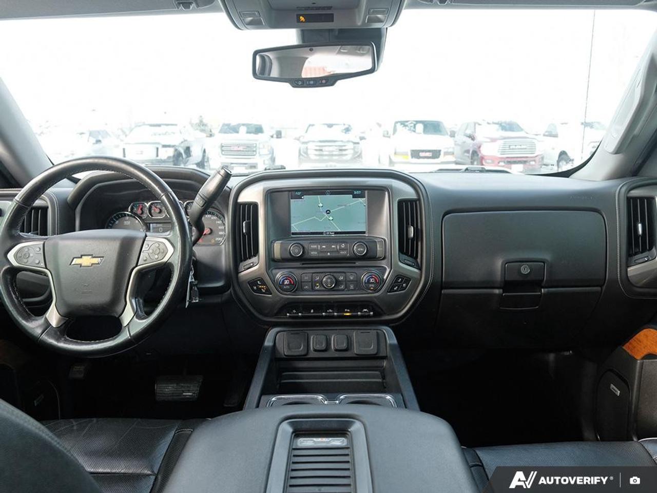 2018 Chevrolet Silverado 1500 Crew Cab Short Box 4-Wheel Drive High Country Photo