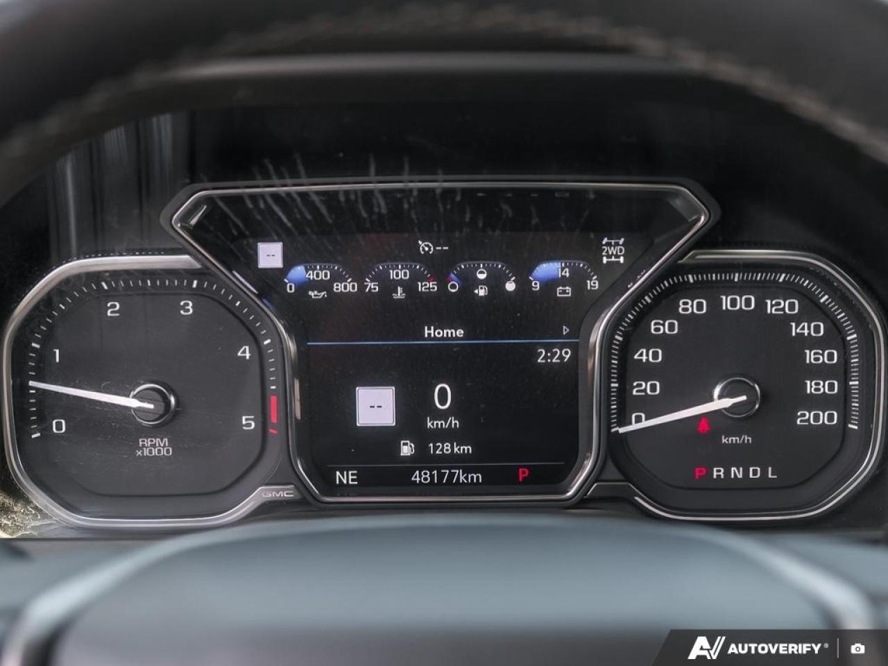 2023 GMC SIERRA 2500HD 4WD Crew Cab Standard Box Denali Photo