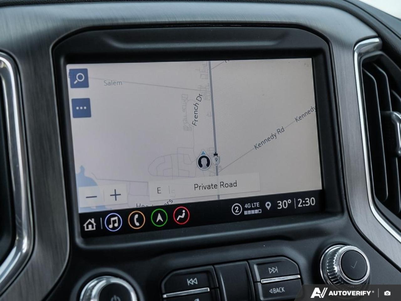 2023 GMC SIERRA 2500HD 4WD Crew Cab Standard Box Denali Photo